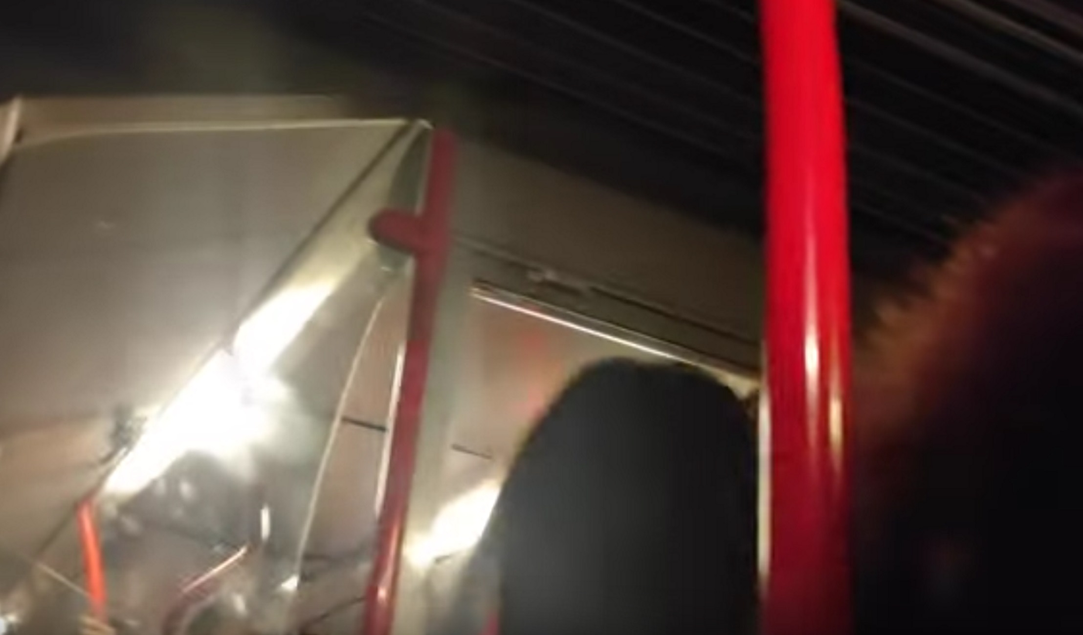 Θεσσαλονίκη: Πανικός και ξύλο μέσα σε λεωφορείο του ΟΑΣΘ για το στρίμωγμα – Βίντεο ντοκουμέντο