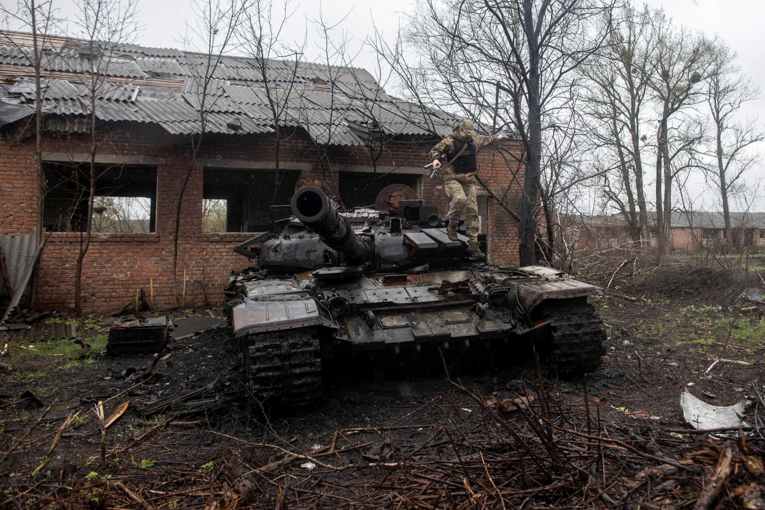 Ουκρανία: Πύραυλος έπληξε στρατιωτική υποδομή στο Λβιβ