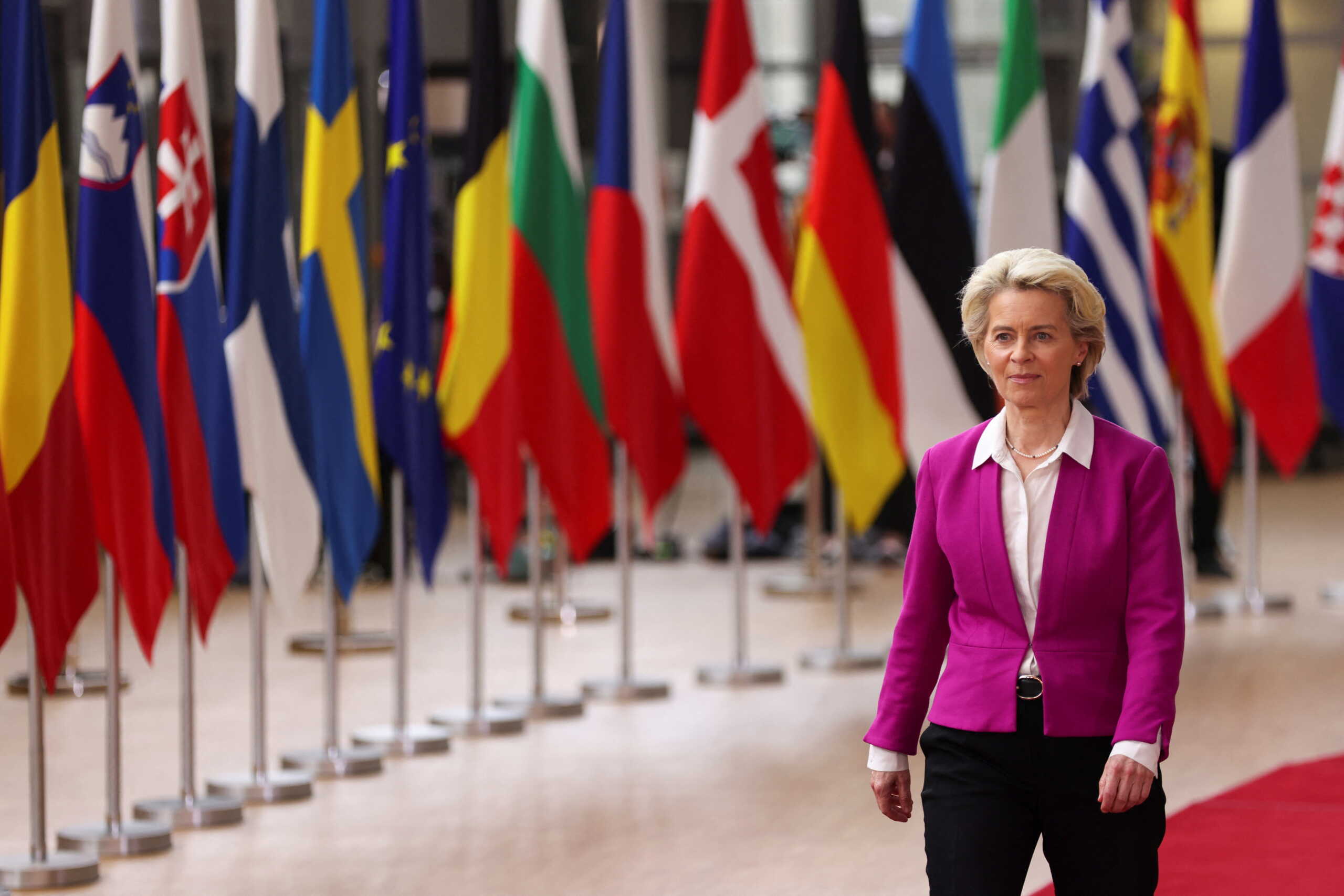 European Commission President Ursula von der Leyen arrives for the European Union leaders summit, as EU's leaders attempt to agree on Russian oil sanctions in response to Russia's invasion of Ukraine, in Brussels, Belgium May 30, 2022. REUTERS
