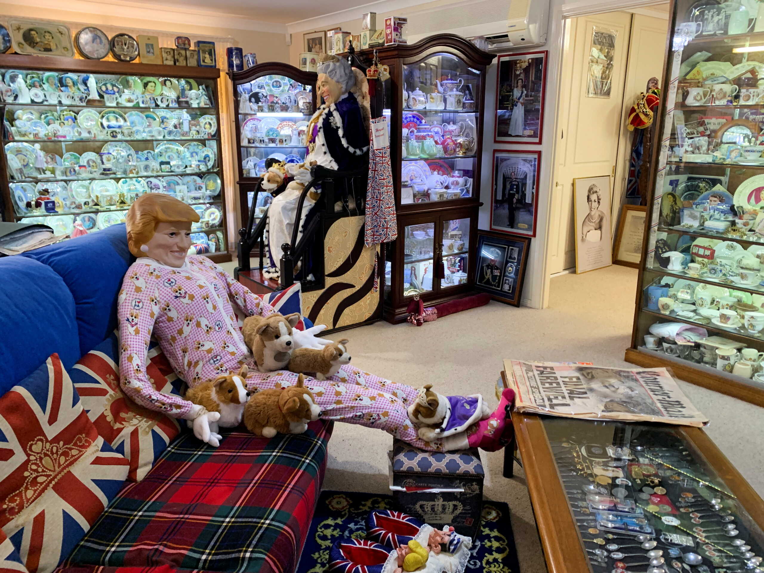 The lounge room of collector Jan Hugo, who boosts Australia’s largest collection of British royal family memorabilia with over 10,000 pieces, in Nulkaba, Australia May 4, 2022. Picture taken May 4, 2022. REUTERS
