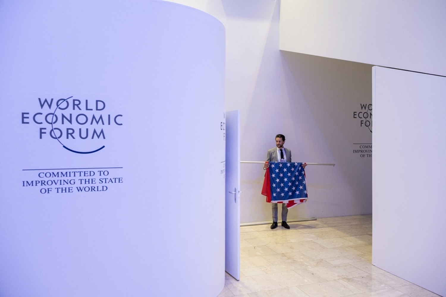Νταβός: Το Παγκόσμιο Οικονομικό Φόρουμ θα ξαναγίνει και πάλι Ιανουάριο το 2023