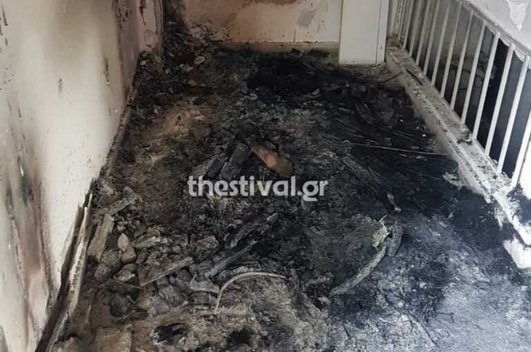 Θεσσαλονίκη: Δείτε την πολυκατοικία που χτυπήθηκε από κεραυνό και πήρε φωτιά – «Λες και έπεσε βόμβα»