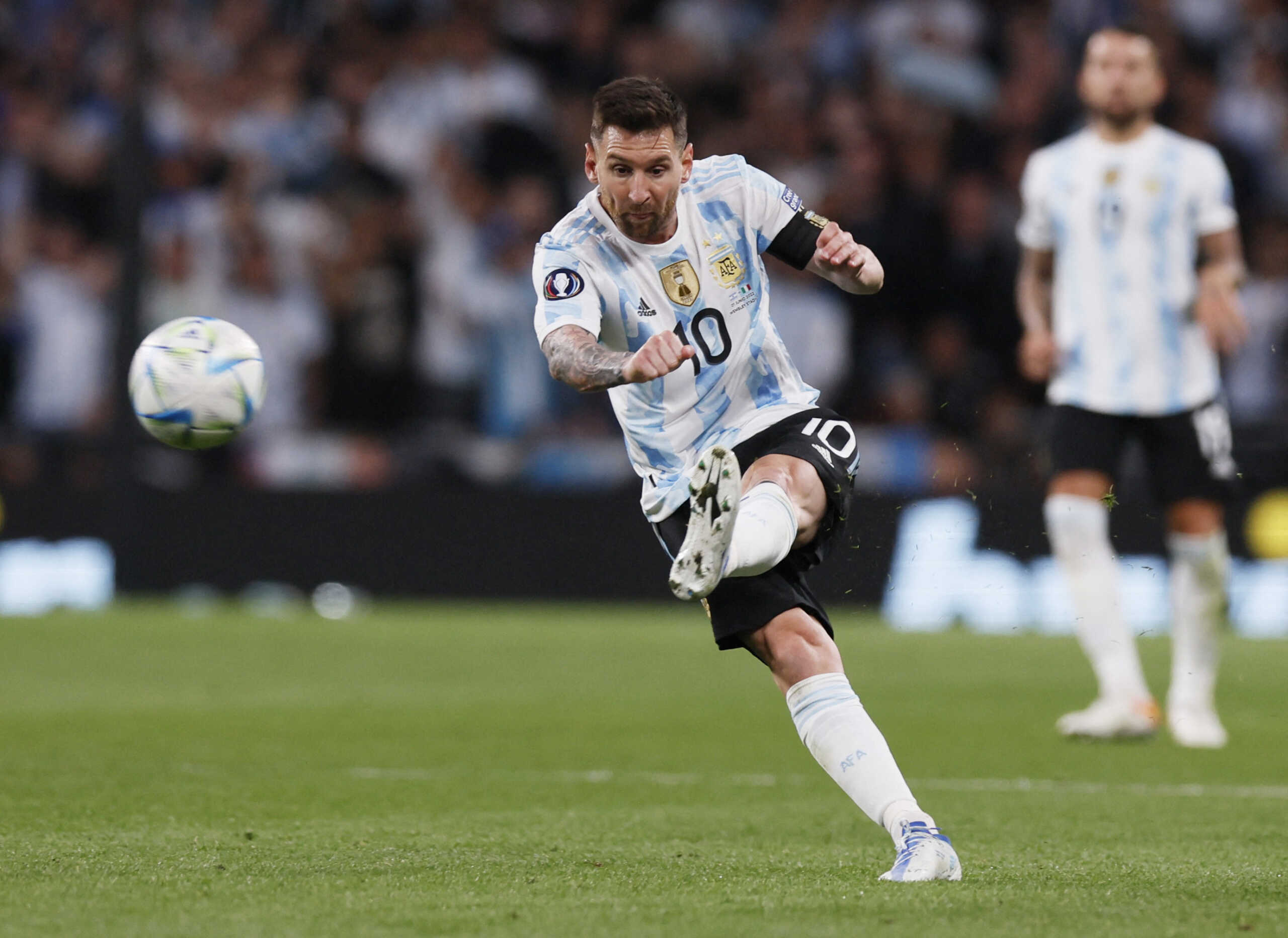 Soccer Football - Finalissima - Italy v Argentina - Wembley Stadium, London, Britain - June 1, 2022 Argentina's Lionel Messi shoots at goal REUTERS