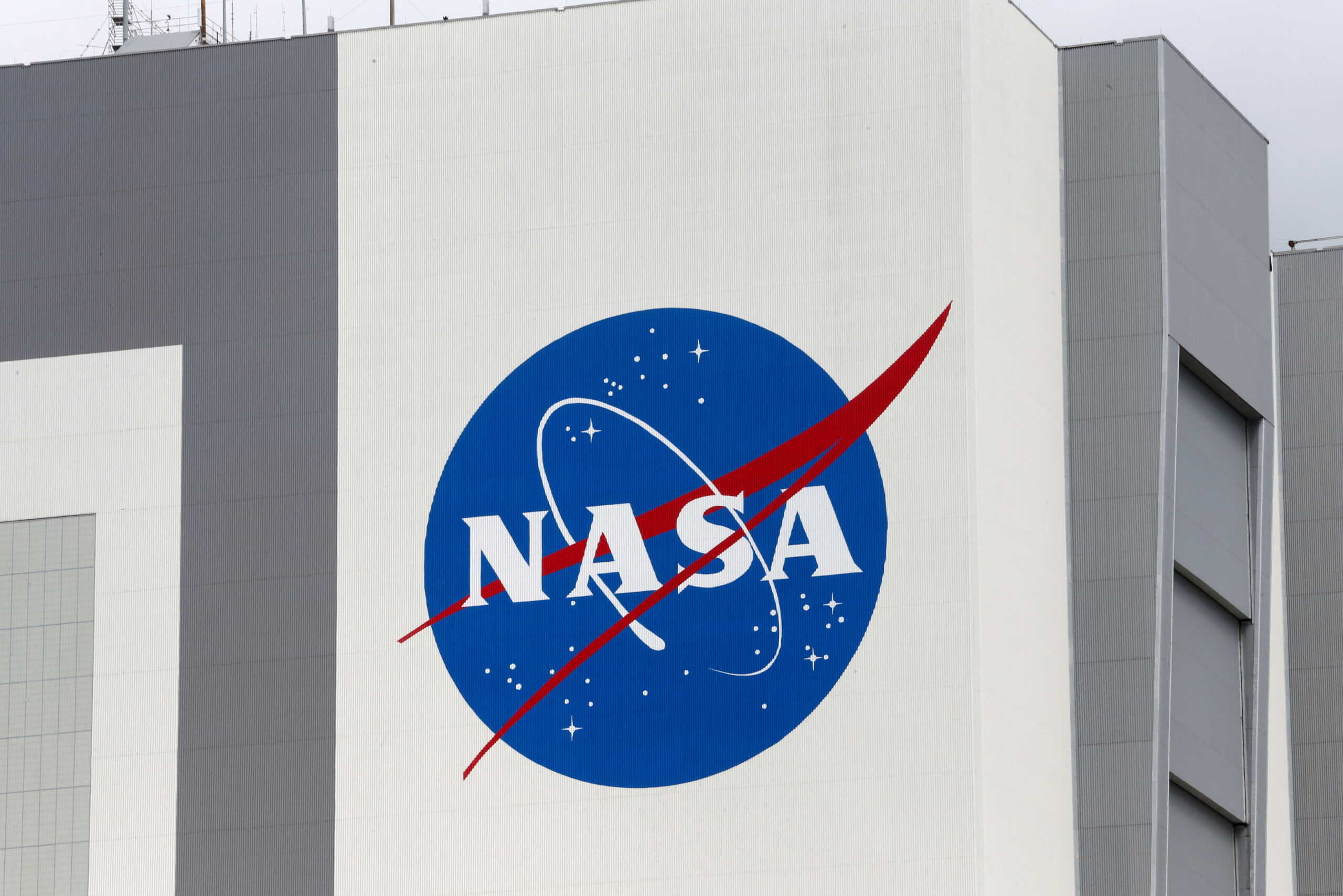 NASA και ESA σκέφτονται να στείλουν έναν Ευρωπαίο αστροναύτη στη Σελήνη