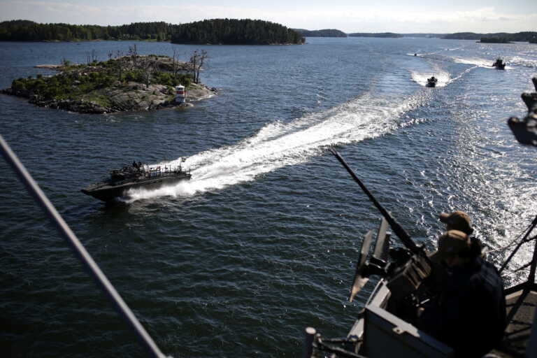 Φινλανδία και Σουηδία σε άσκηση του ΝΑΤΟ: «Διαμορφώνεται κλίμα Ψυχρού Πολέμου» γράφει η Daily Mail