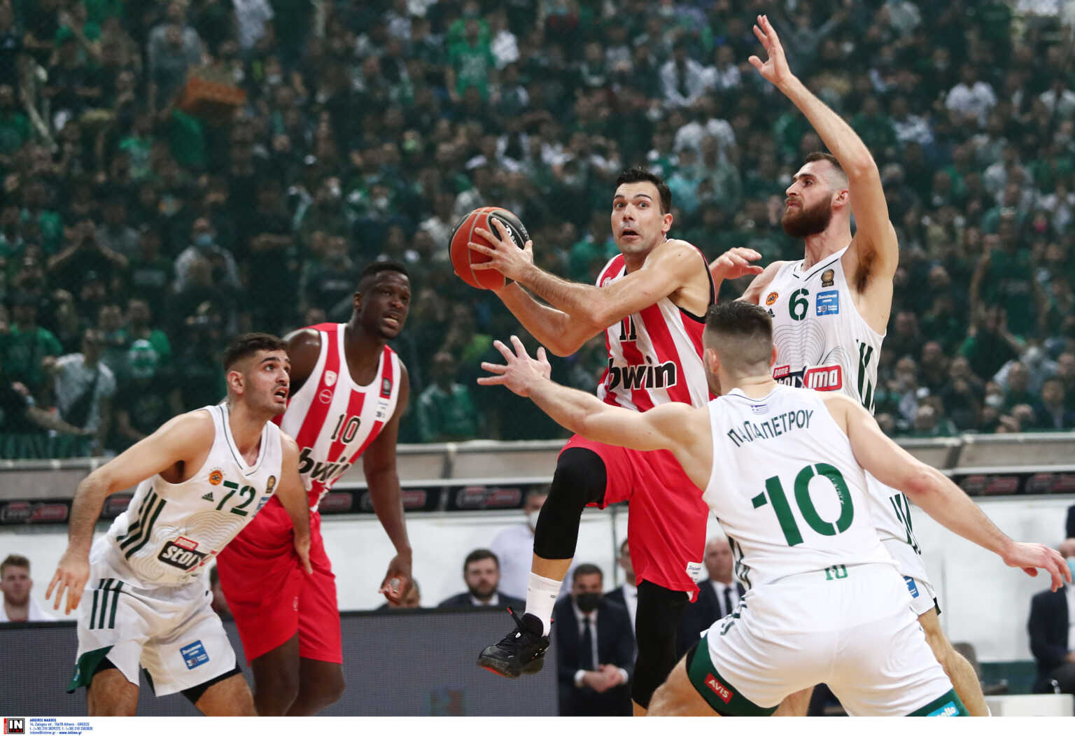 https://www.newsit.gr/wp-content/uploads/2022/06/PANATHINAIKOS_OLYMPIAKOS_INTIME_MASKET-1536x1052.jpg