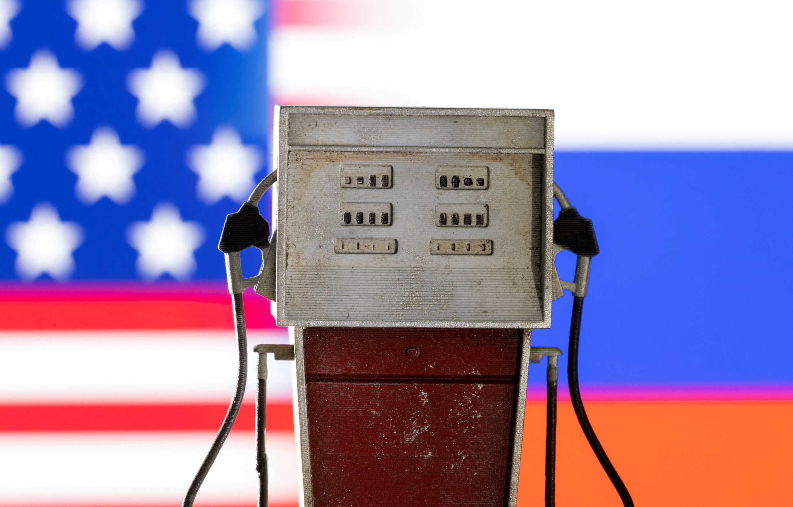 ΗΠΑ: Ο Τζο Μπάιντεν προωθεί αναστολή φόρου στη βενζίνη για να πέσουν οι τιμές