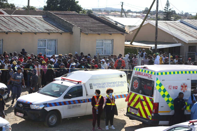 Οι Αρχές στη Νότια Αφρική εξετάζουν το ενδεχόμενο δηλητηρίασης για τον θάνατο των 21 νέων σε night club - Τρεις συλλήψεις