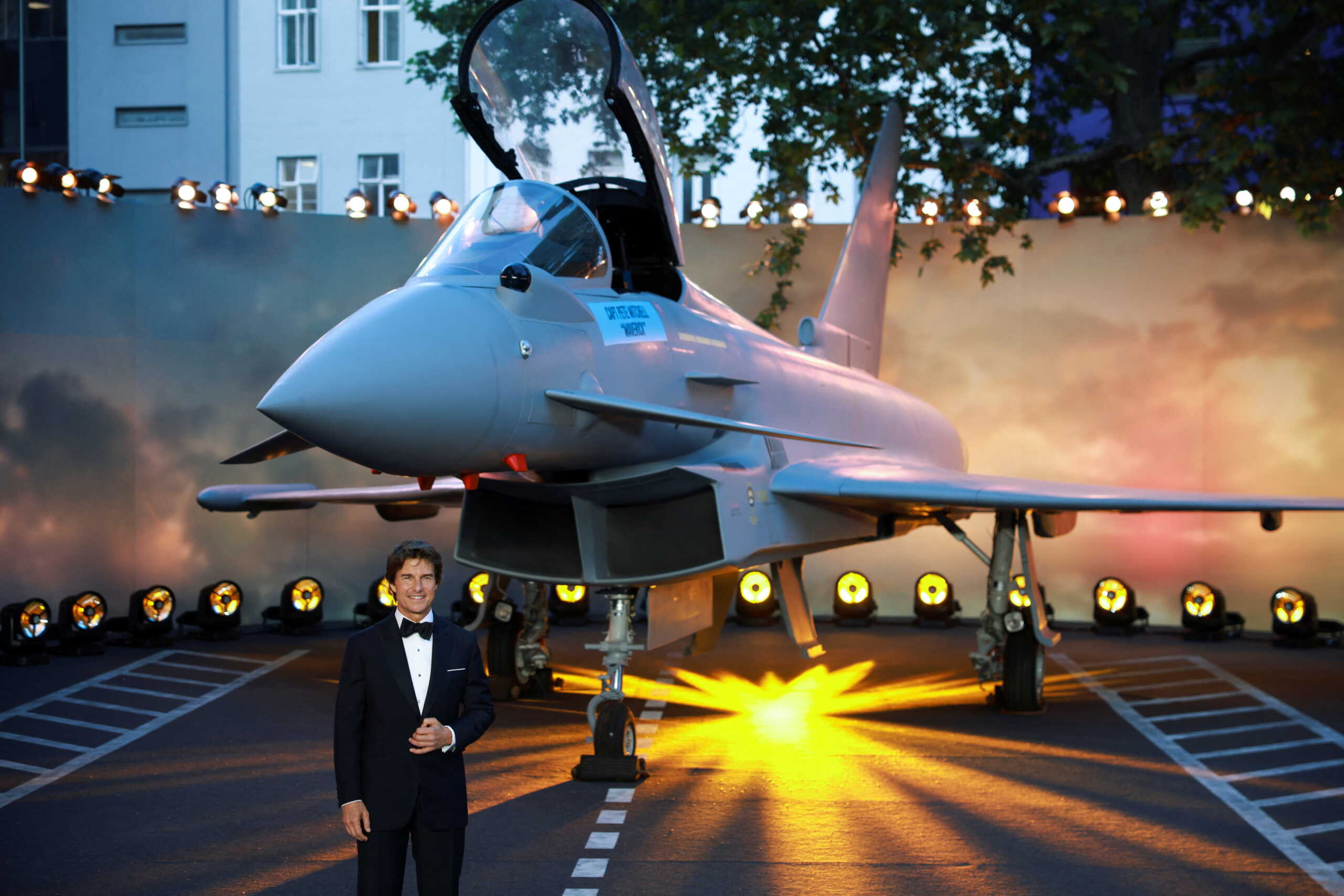 U.S. actor Tom Cruise arrives at the premiere of 'Top Gun: Maverick' in London, Britain May 19, 2022. REUTERS
