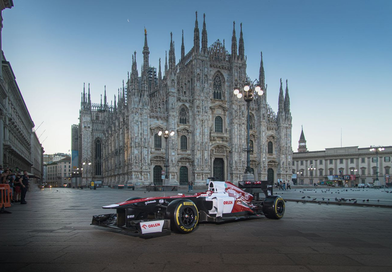 H Alfa Romeo ξύπνησε το Μιλάνο με μια Formula 1