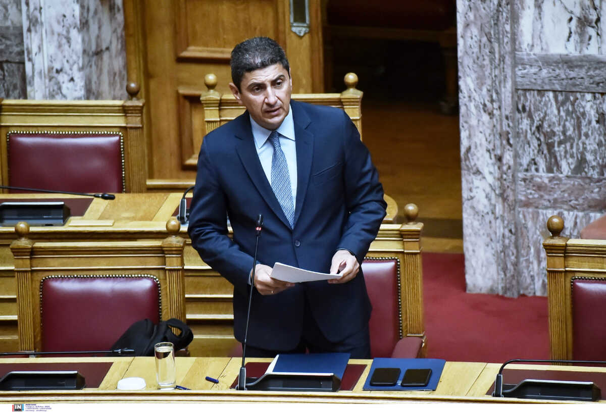 Ο Λευτέρης Αυγενάκης παρουσίασε την τροπολογία για την επαγγελματική διαιτησία