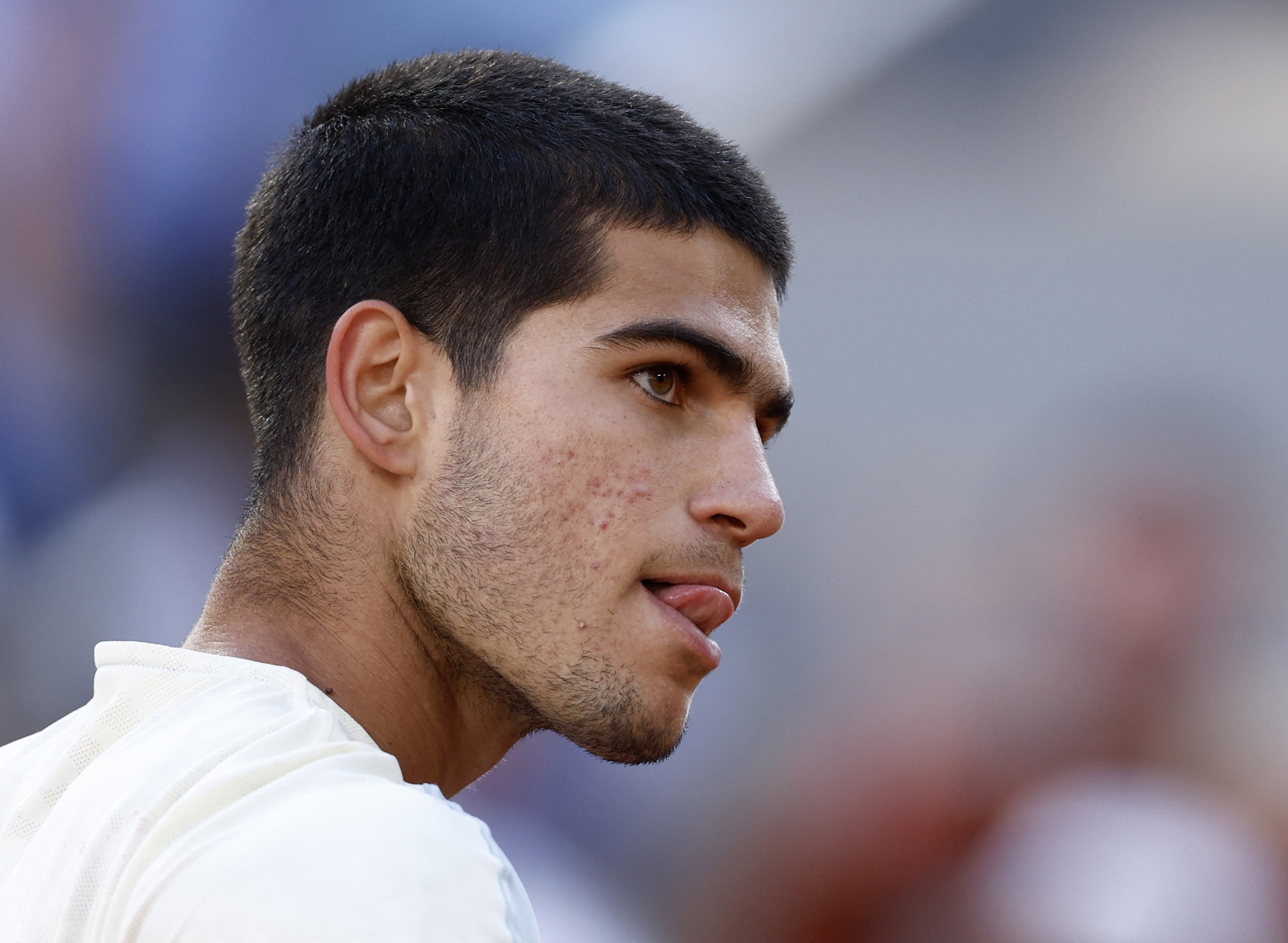 Tennis - French Open - Roland Garros, Paris, France - May 31, 2022  Spain's Carlos Alcaraz reacts during his quarter final match against Germany's Alexander Zverev REUTERS