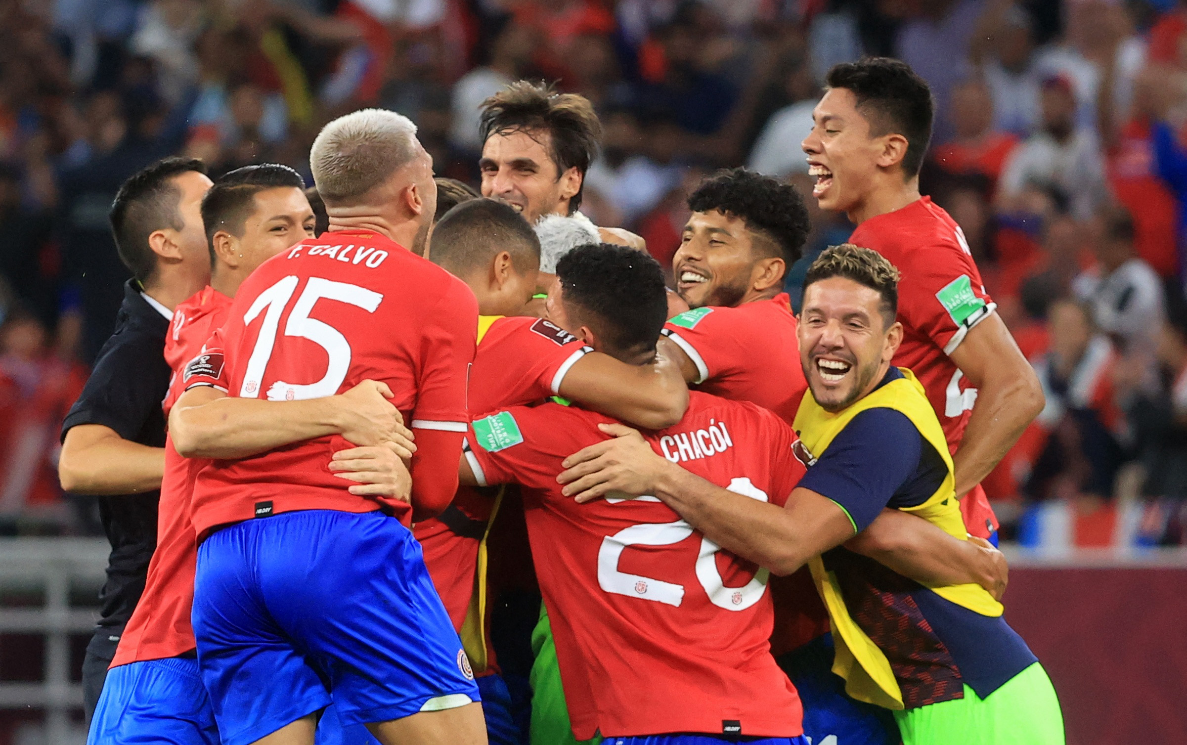 Soccer Football - FIFA World Cup Qualifier - Costa Rica v New Zealand - Al Rayyan Stadium, Al Rayyan, Qatar - June 14, 2022 Costa Rica players celebrate after qualifying for the Qatar 2022 FIFA World Cup REUTERS
