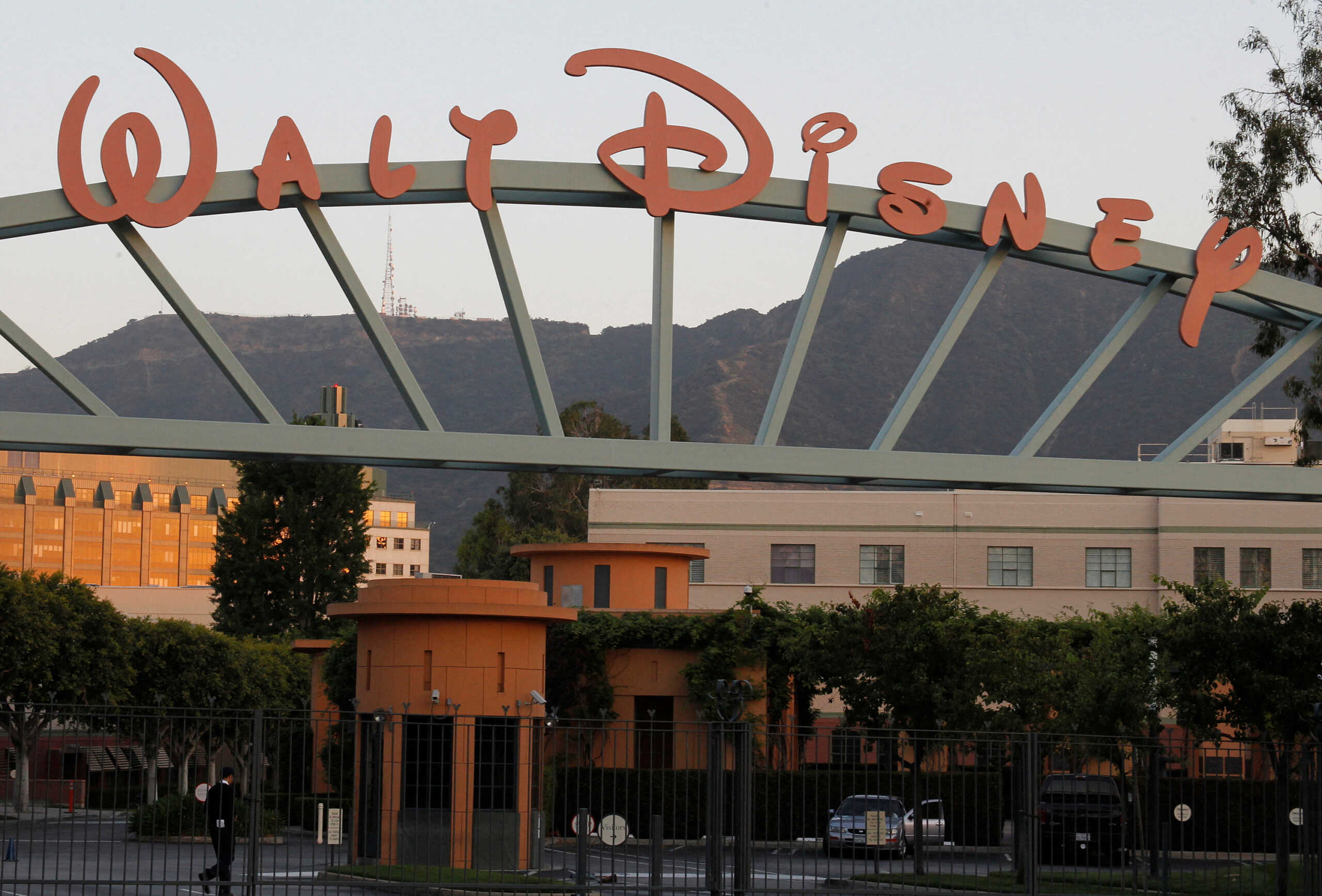 Αμβλώσεις: Η Disney καλύπτει τα έξοδα για τις εργαζόμενές της μετά την απαγόρευση στις ΗΠΑ
