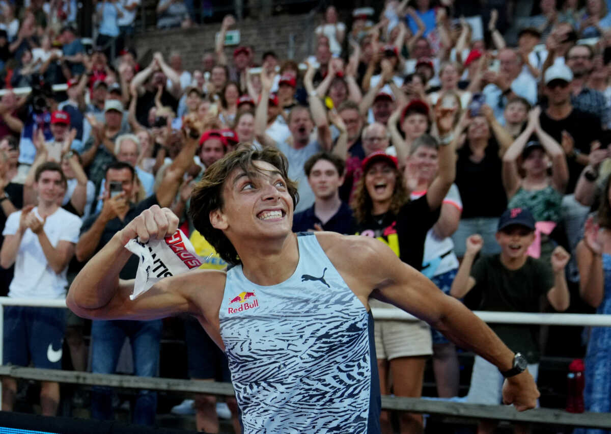 Athletics - Diamond League - Stockholm - Stockholm Olympic Stadium, Stockholm, Sweden - June 30, 2022 Sweden's Armand Duplantis celebrates winning the Men's pole vault REUTERS