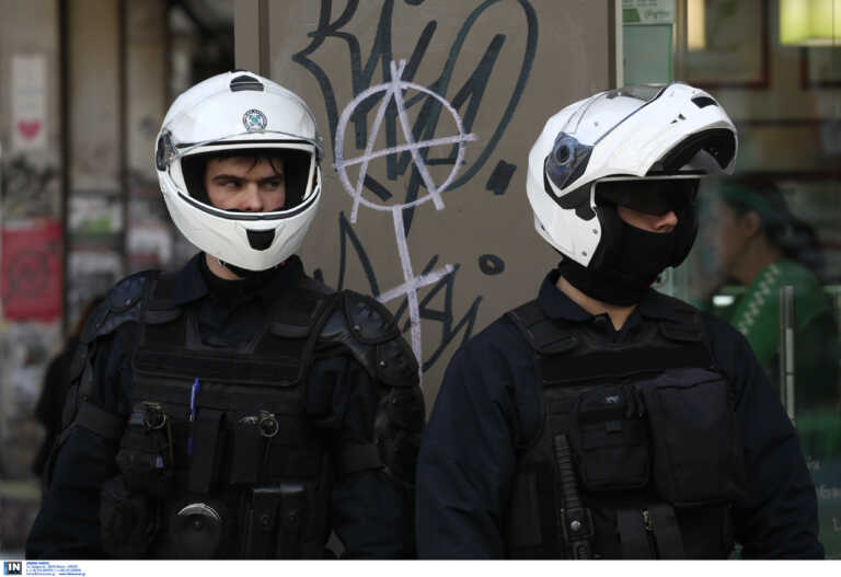 Η ΕΛ.ΑΣ. τιμά τη Γιορτή του Πατέρα με τον Ουμπέρτο Έκο