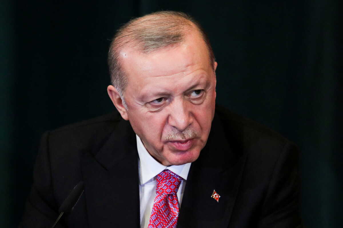 Διπλωματικές πηγές: Ψυχραιμία η «απάντηση» στο μπαράζ των προκλητικών τουρκικών δημοσιευμάτων