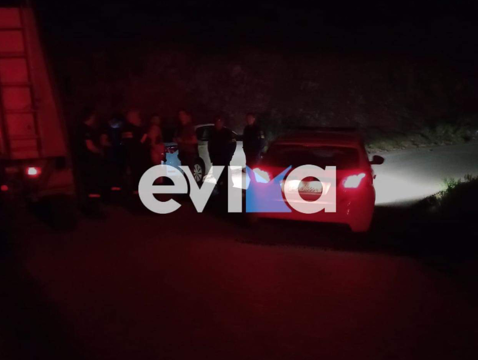 Εύβοια: Σώοι και με ελαφρά τραύματα οι 4 που έπεσαν με το αυτοκίνητο σε γκρεμό