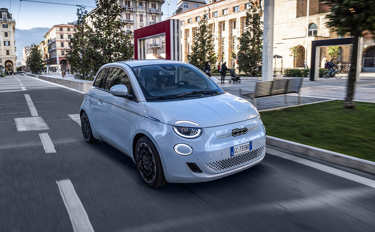 Νέο ηλεκτρικό FIAT 500: Στο δρόμο για τη λύση του «άγχους φόρτισης»