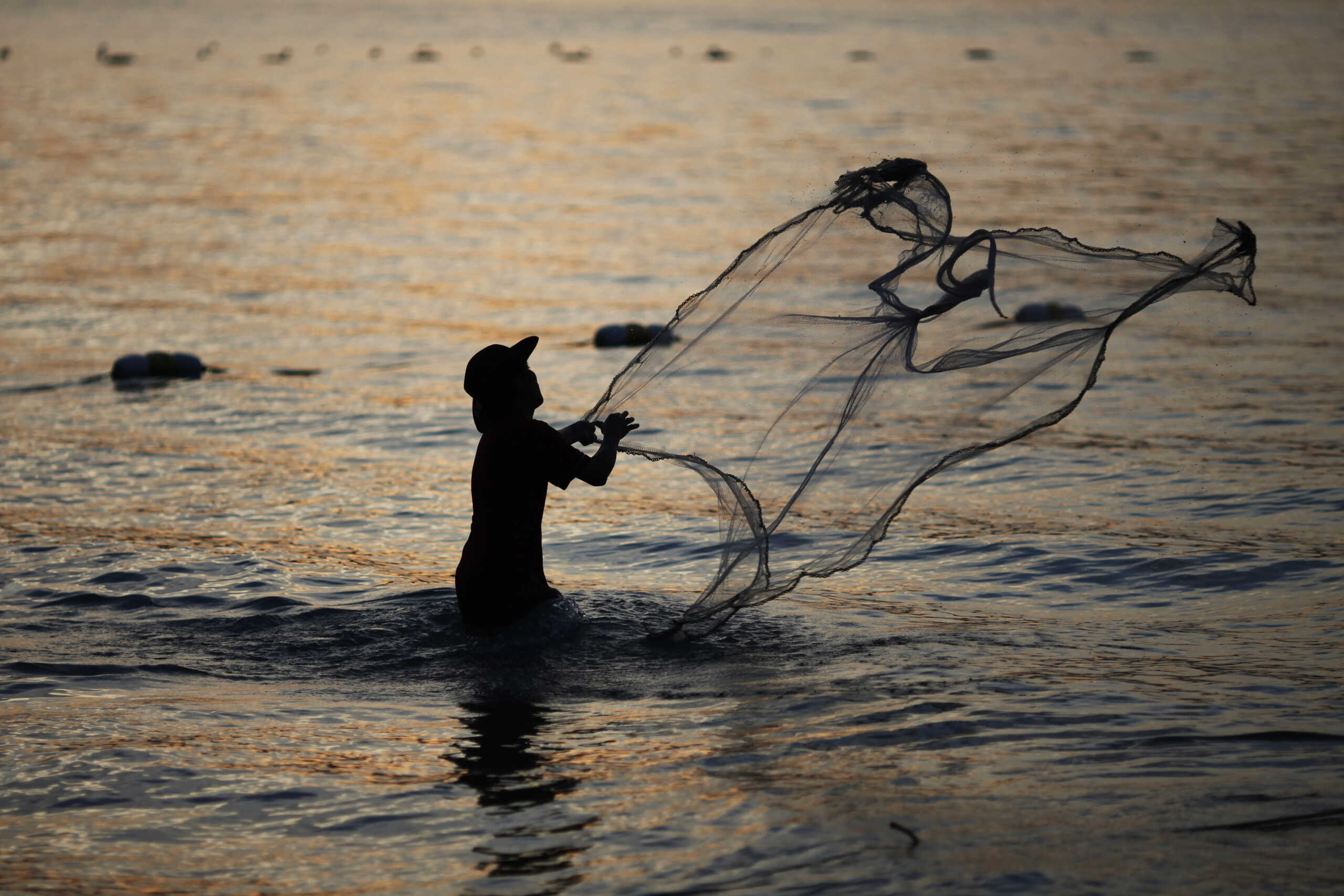 Ρωσία: Αναστέλλεται συμφωνία με το Τόκιο για την αλιεία κοντά σε αμφισβητούμενα νησιά