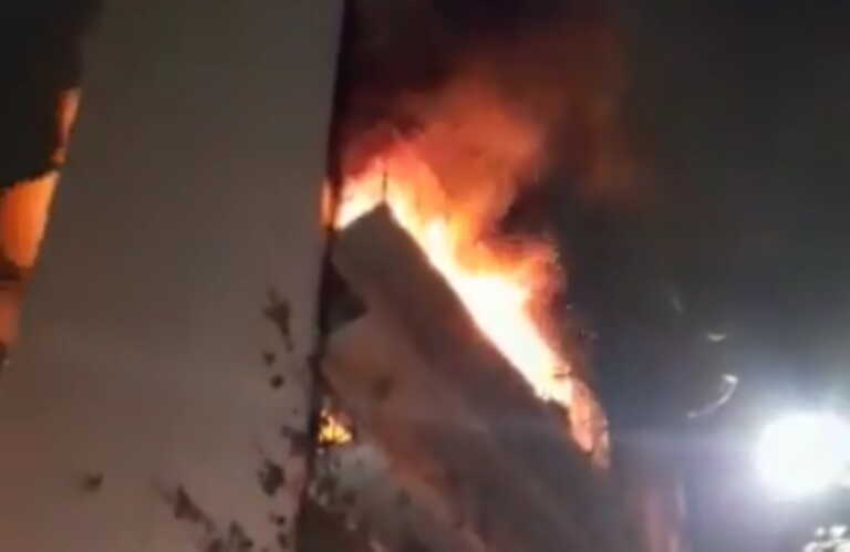 Φωτιά σε πολυκατοικία στο Μπουένος Άιρες - 3 παιδιά νεκρά και δεκάδες τραυματίες