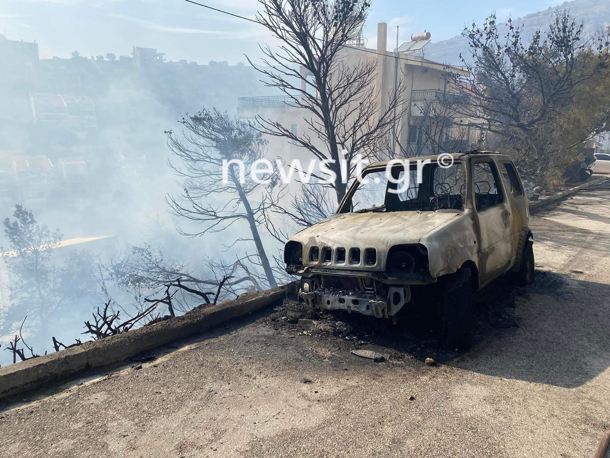 Φωτιά στη Γλυφάδα: Εκκενώθηκε το ορεινό Πανόραμα Βούλας