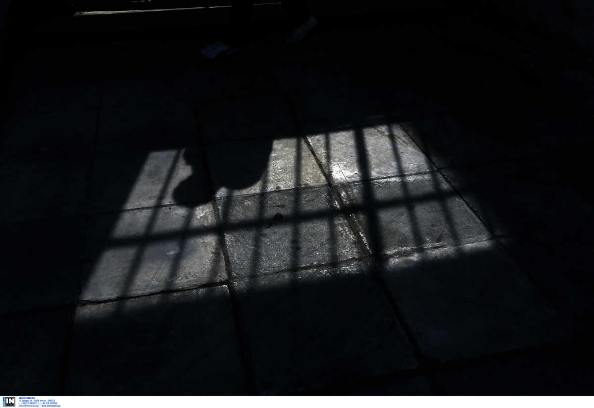 Δομοκός: Ιρανός φυλακισμένος αυτοτραυματίστηκε με γυαλί στην κοιλιά