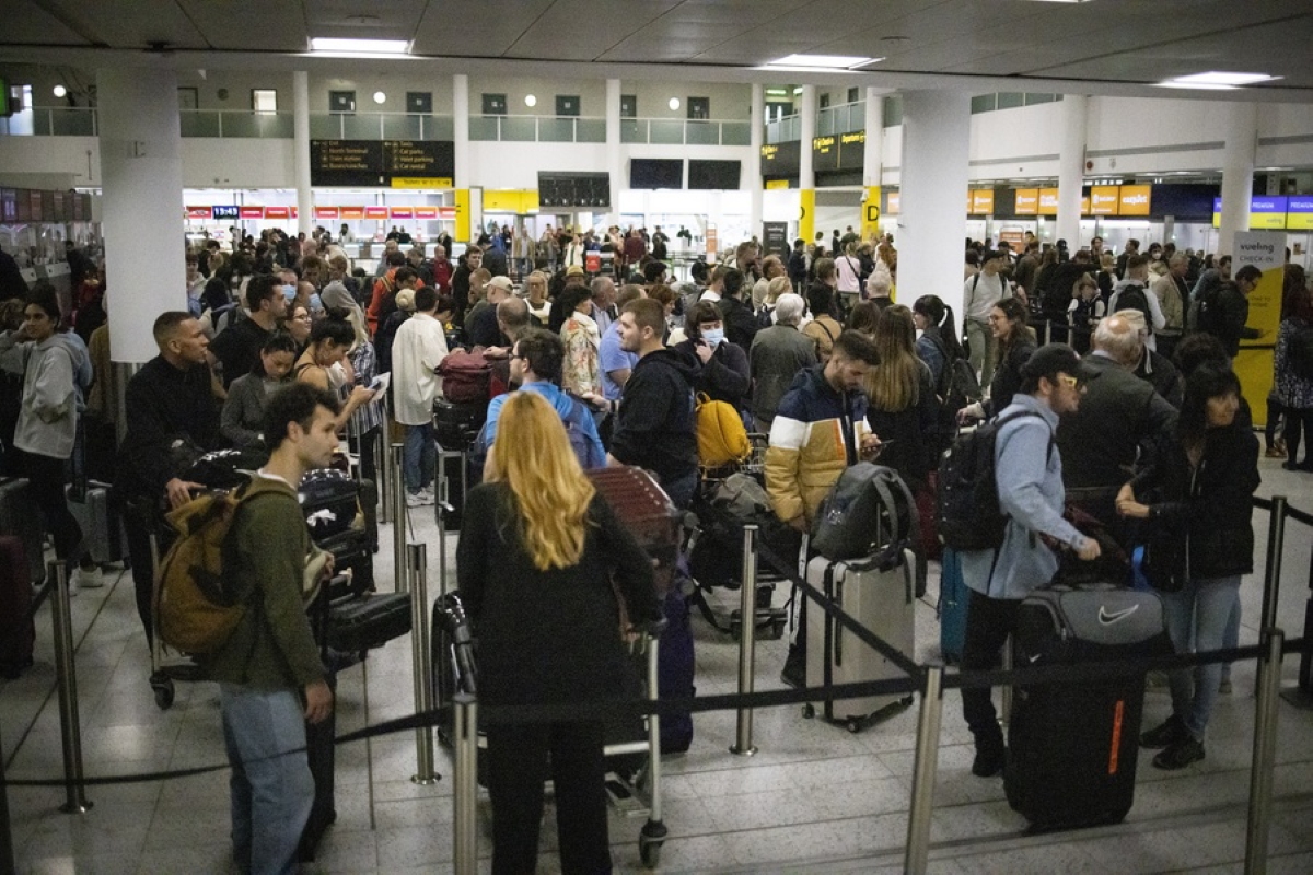 Μεγάλη Βρετανία: Μετά το χάος το αεροδρόμιο Γκάτγουικ μειώνει σημαντικά τις πτήσεις