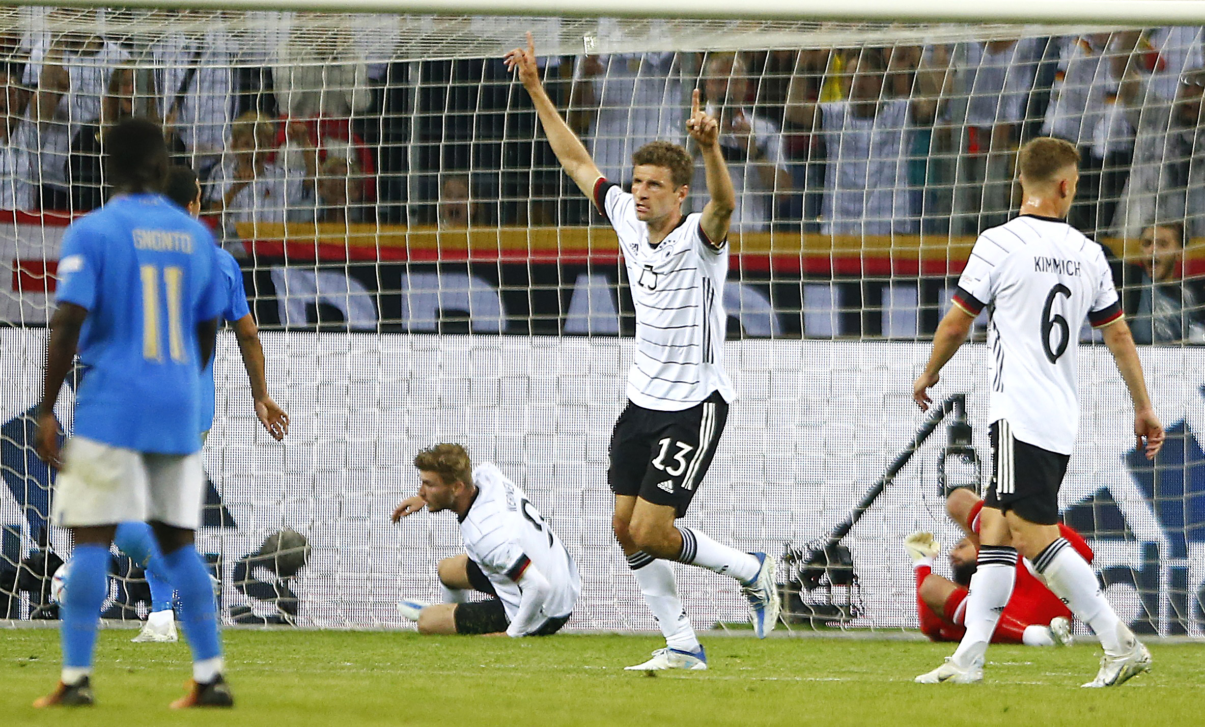 Soccer Football - UEFA Nations League - Group C - Germany v Italy - Borussia-Park, Moenchengladbach, Germany - June 14, 2022 Germany's Thomas Muller celebrates their fourth goal, scored by Timo Werner REUTERS