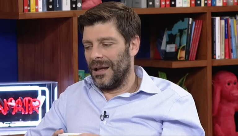 Νικόλας Γιατρομανωλάκης: Υπήρχαν στεγανά στην πολιτική και δεν είναι μόνο θέμα των ΛΟΑΤΚΙ πολιτικών