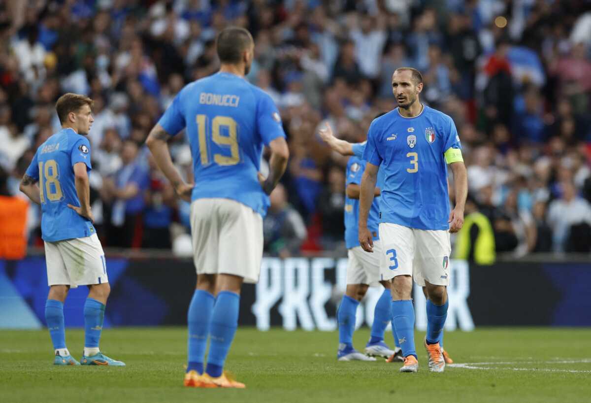 Soccer Football - Finalissima - Italy v Argentina - Wembley Stadium, London, Britain - June 1, 2022 Italy's Giorgio Chiellini looks dejected after Argentina's Ángel Di María scores their second goal REUTERS