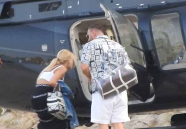 Μύκονος: Νίκος Κοκλώνης και Κατερίνα Καινούργιου έφτασαν με ελικόπτερο και πήγαν «καρφωτοί» στο Nammos
