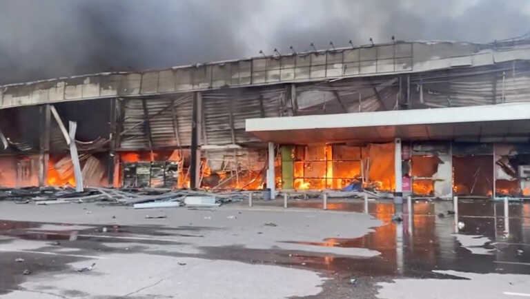 ΟΗΕ και Βρετανία καταδικάζουν την πυραυλική επίθεση στο εμπορικό κέντρο του Κρεμεντσούκ