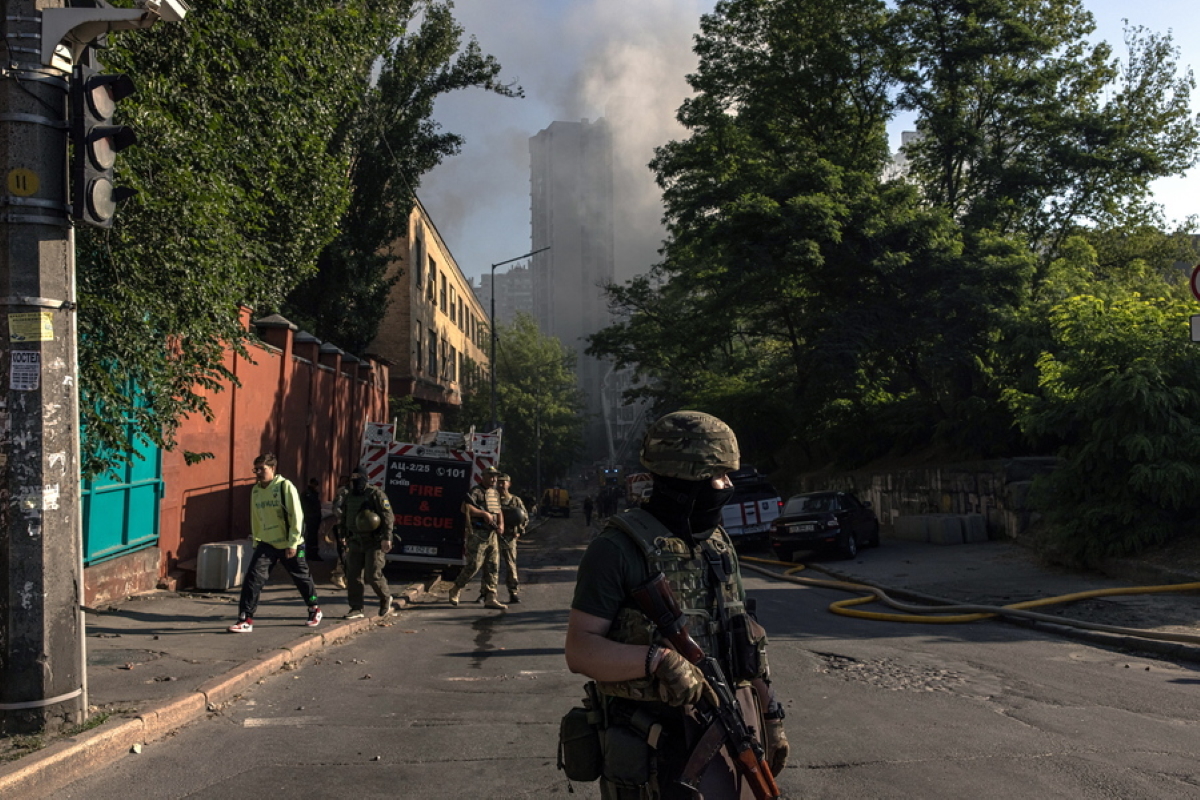 Πόλεμος στην Ουκρανία: Νέοι βομβαρδισμοί της Ρωσίας στο Κίεβο λίγο πριν τη σύνοδο των G7