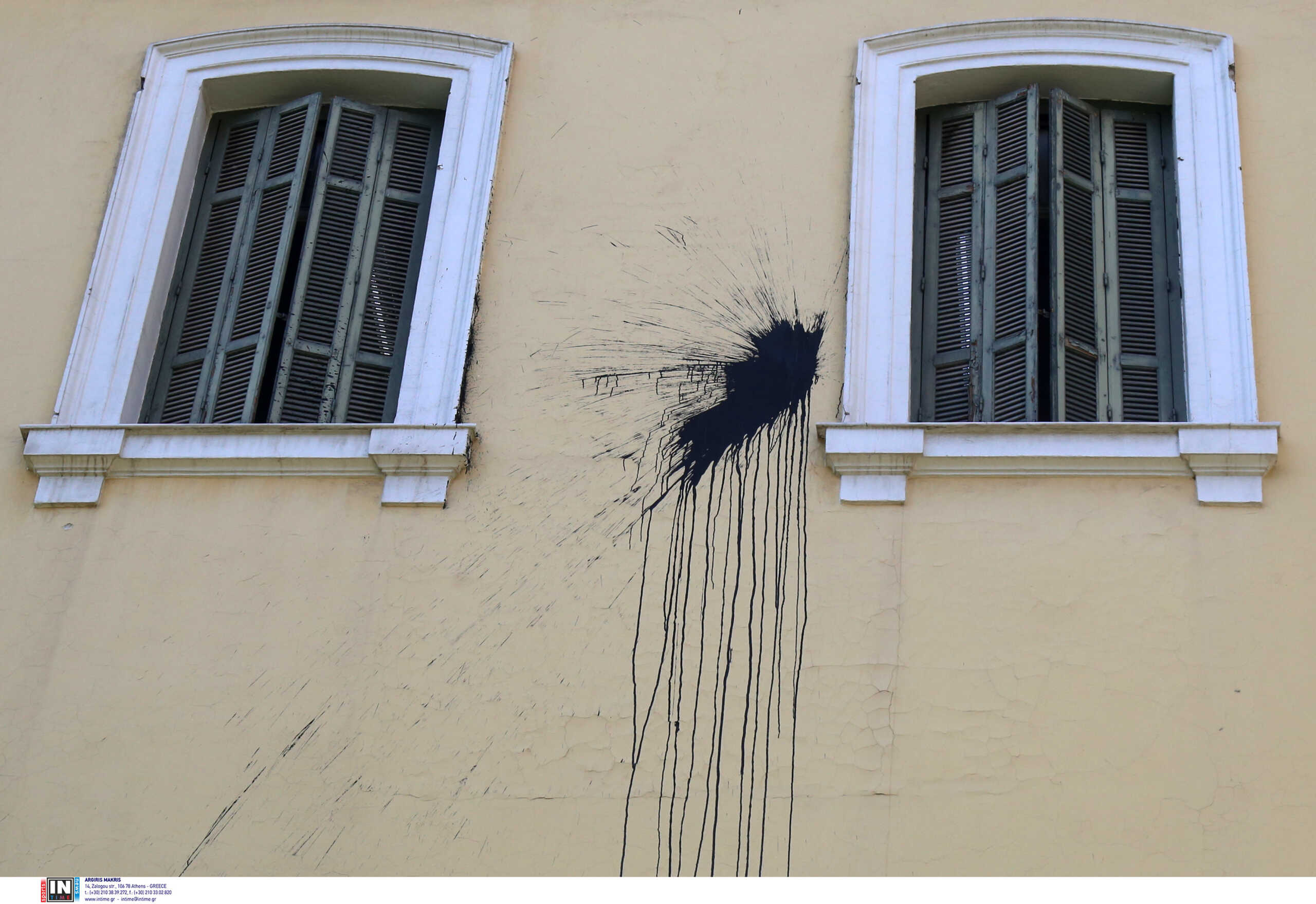 Θεσσαλονίκη: Επίθεση με μπογιές στο υπουργείο Μακεδονίας-Θράκης – Τρεις προσαγωγές