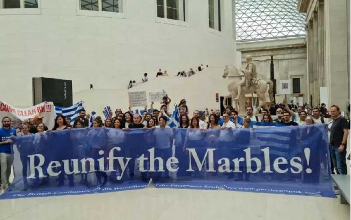 Γλυπτά του Παρθενώνα: Διαμαρτυρία στο Βρετανικό Μουσείο υπέρ της επιστροφής τους από Έλληνες και Βρετανούς