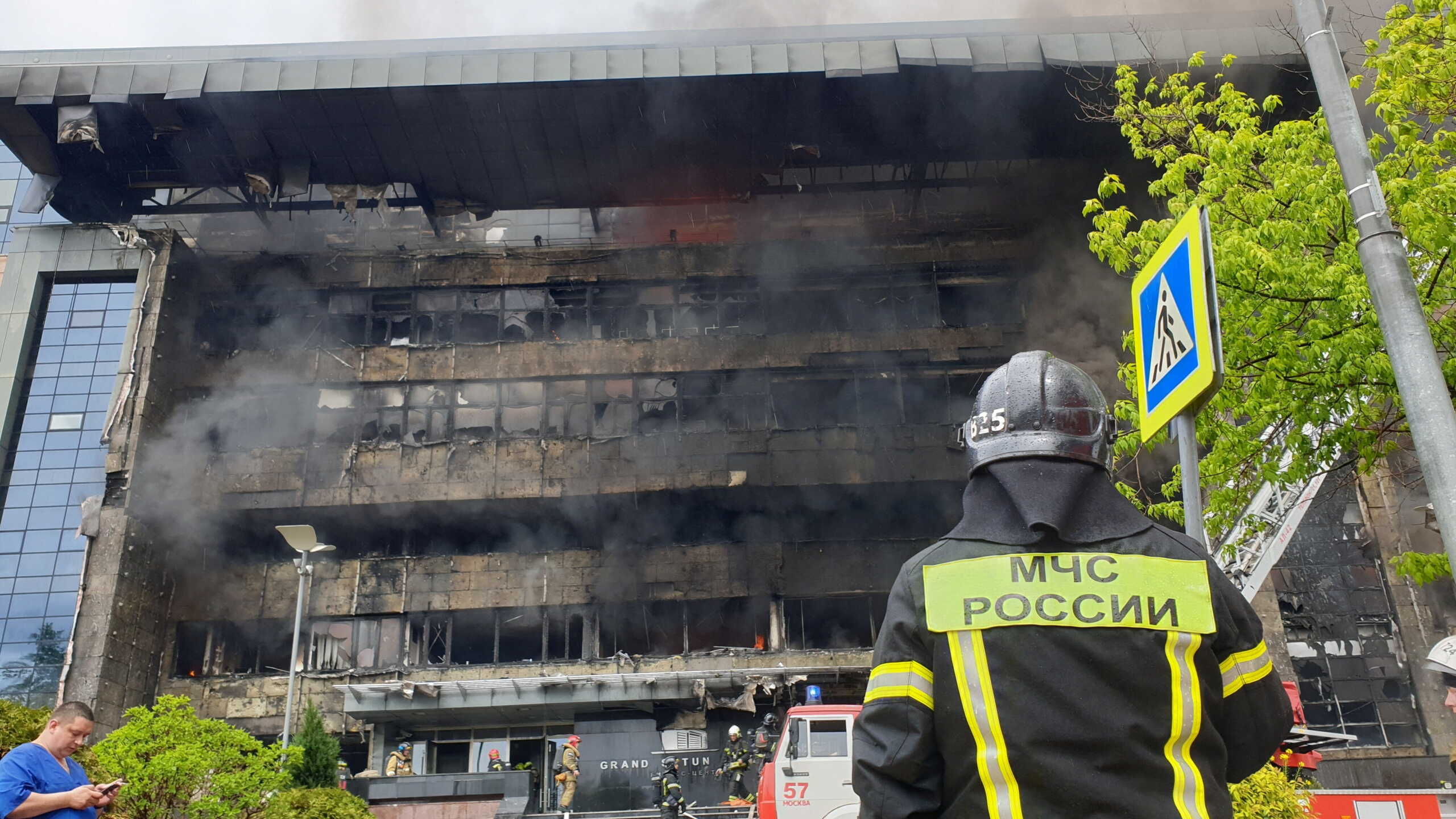 Firefighters extinguish a fire at Grand Setun Plaza business centre in Moscow, Russia June 3, 2022. Moscow News Agency