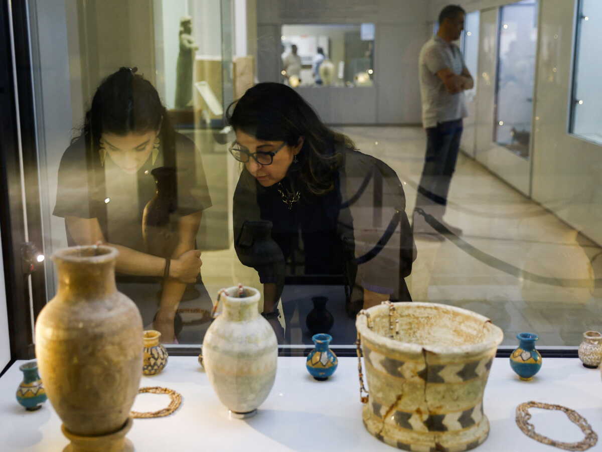 Γαλλία: «Η λεηλασία έργων τέχνης είναι έργο εγκληματιών και Ευρωπαίων αποικιοκρατών»