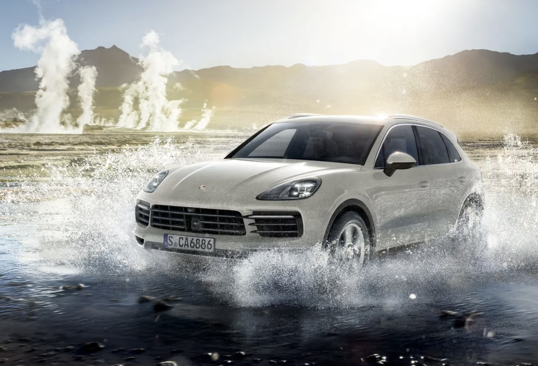 Η Porsche Cayenne έγινε 20 ετών και έδειξε το δρόμο της επιτυχίας στην εταιρεία