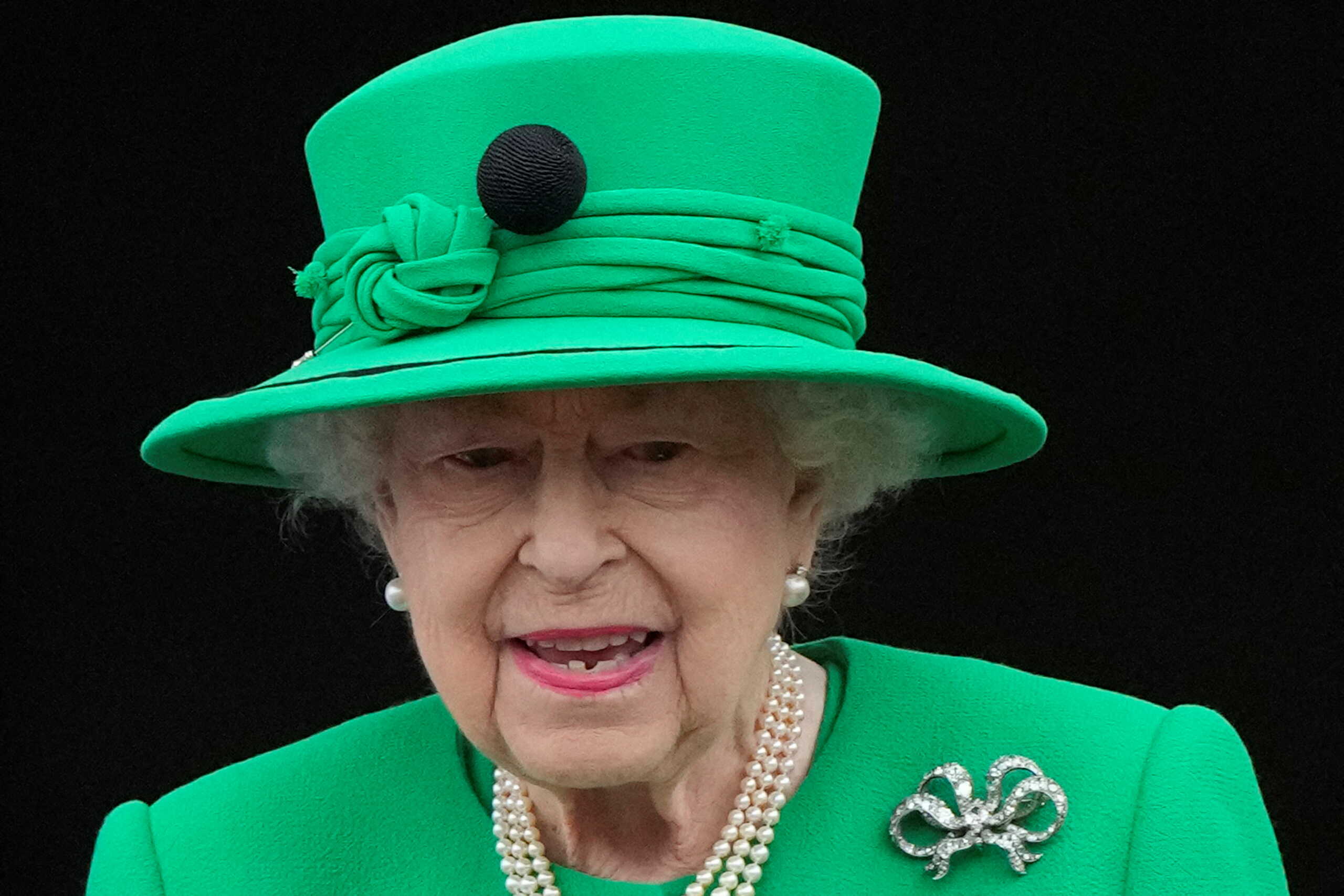 Βασίλισσα Ελισάβετ: Η στιγμή που το BBC διακόπτει για να μεταδώσει την είδηση για την υγεία της