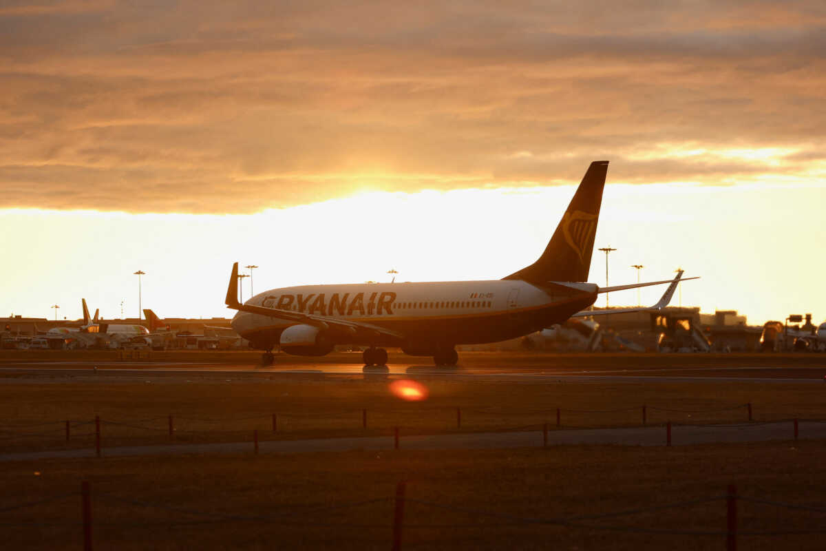 Χανιά: Χαμός σε πτήση της Ryanair από Δουβλίνο – Συνελήφθη 43χρονος