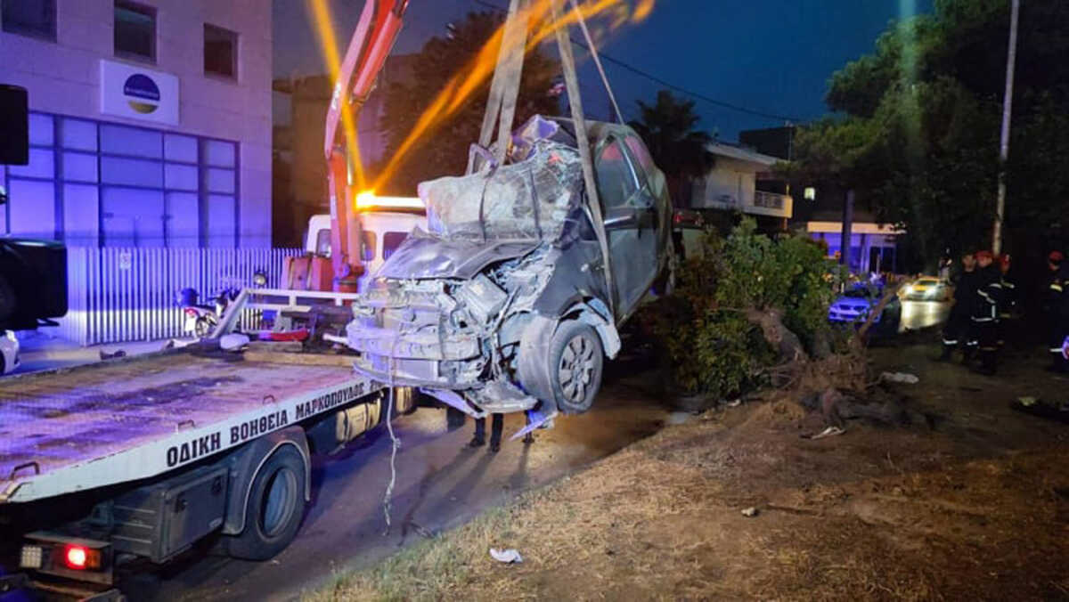 Τροχαίο στο Χαλάνδρι με έναν 18χρονο νεκρό – Σμπαράλια το αυτοκίνητό του