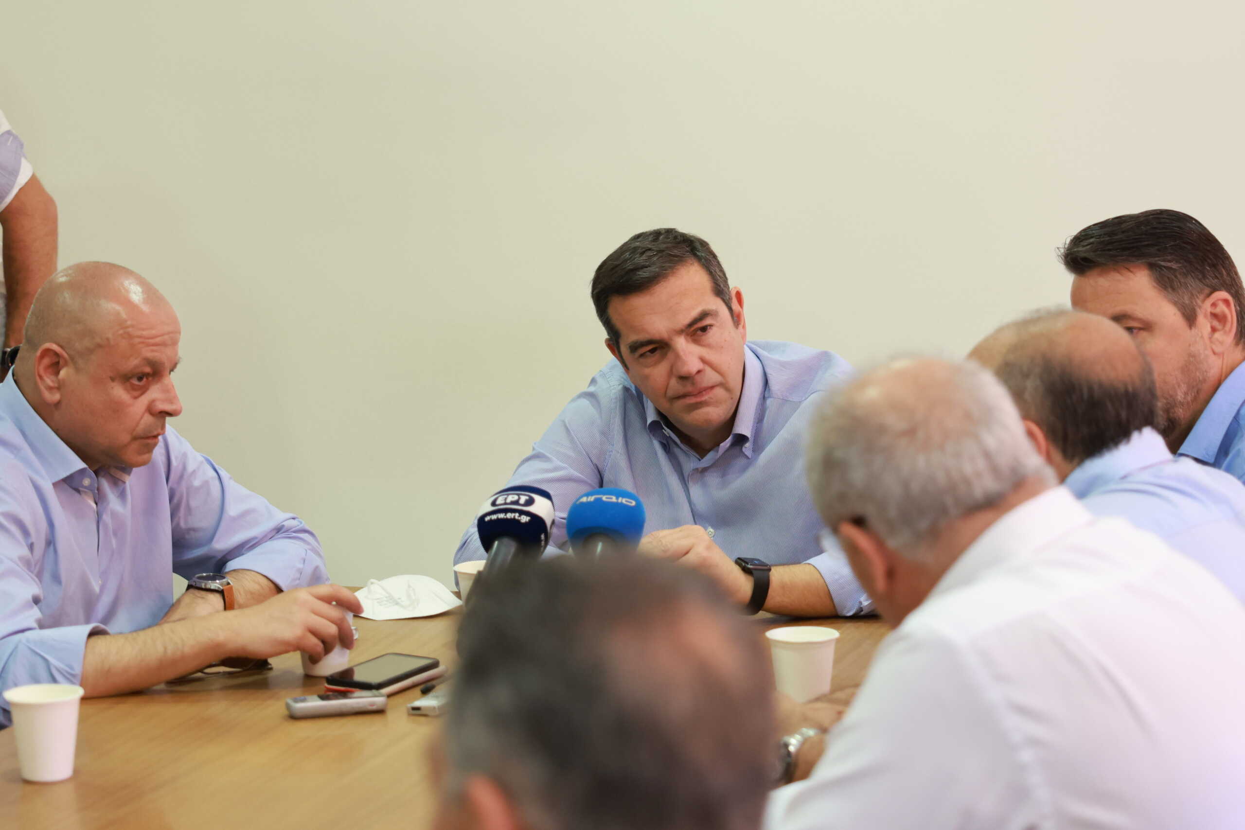 Τσίπρας: Ο Μητσοτάκης έχει αποφασίσει τέλος καλοκαιριού να δραπετεύσει γιατί τρέμει την ακρίβεια του χειμώνα
