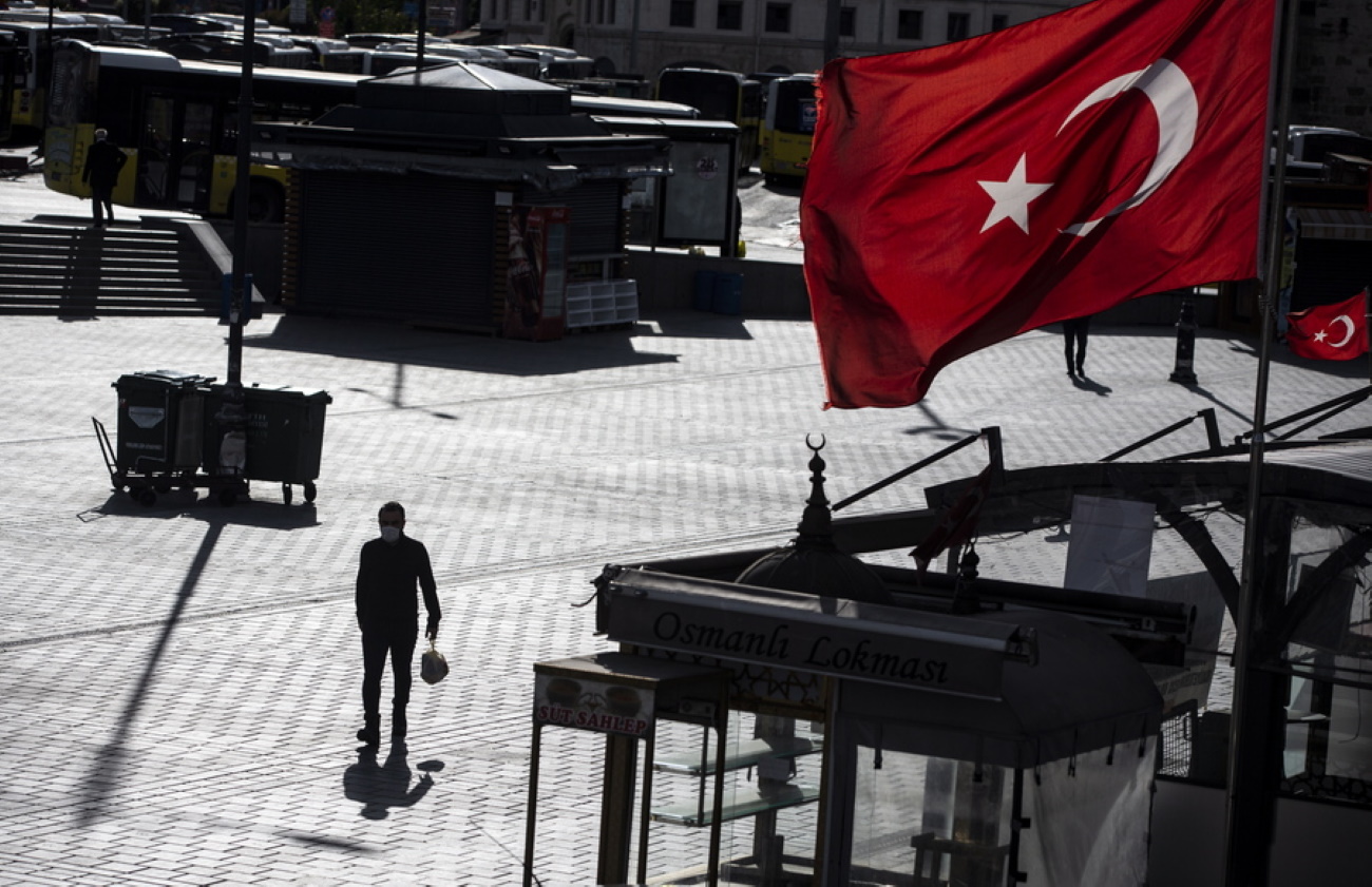 Τουρκία: Προφυλακίστηκε για τρομοκρατία η βουλευτής Σεμρά Γκιουζέλ