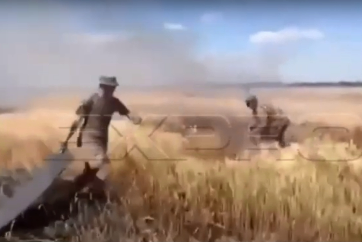 Πόλεμος της Ουκρανίας: Η Ρωσία καίει τα χωράφια με σιτηρά