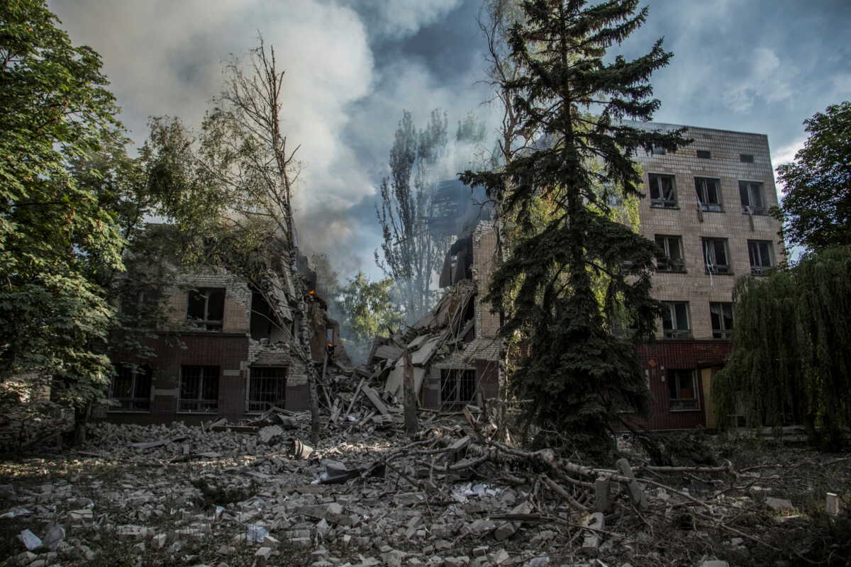 Πόλεμος στην Ουκρανία: Οι αρχές καλούν τους αμάχους να εγκαταλείψουν την πόλη Λισιτσάνσκ