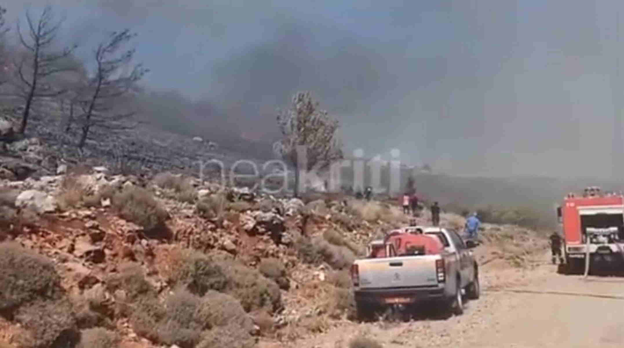 Υπό έλεγχο η φωτιά στο Ηράκλειο Κρήτης – Παραμένουν στο δάσος της Κέρης οι πυροσβεστικές δυνάμεις