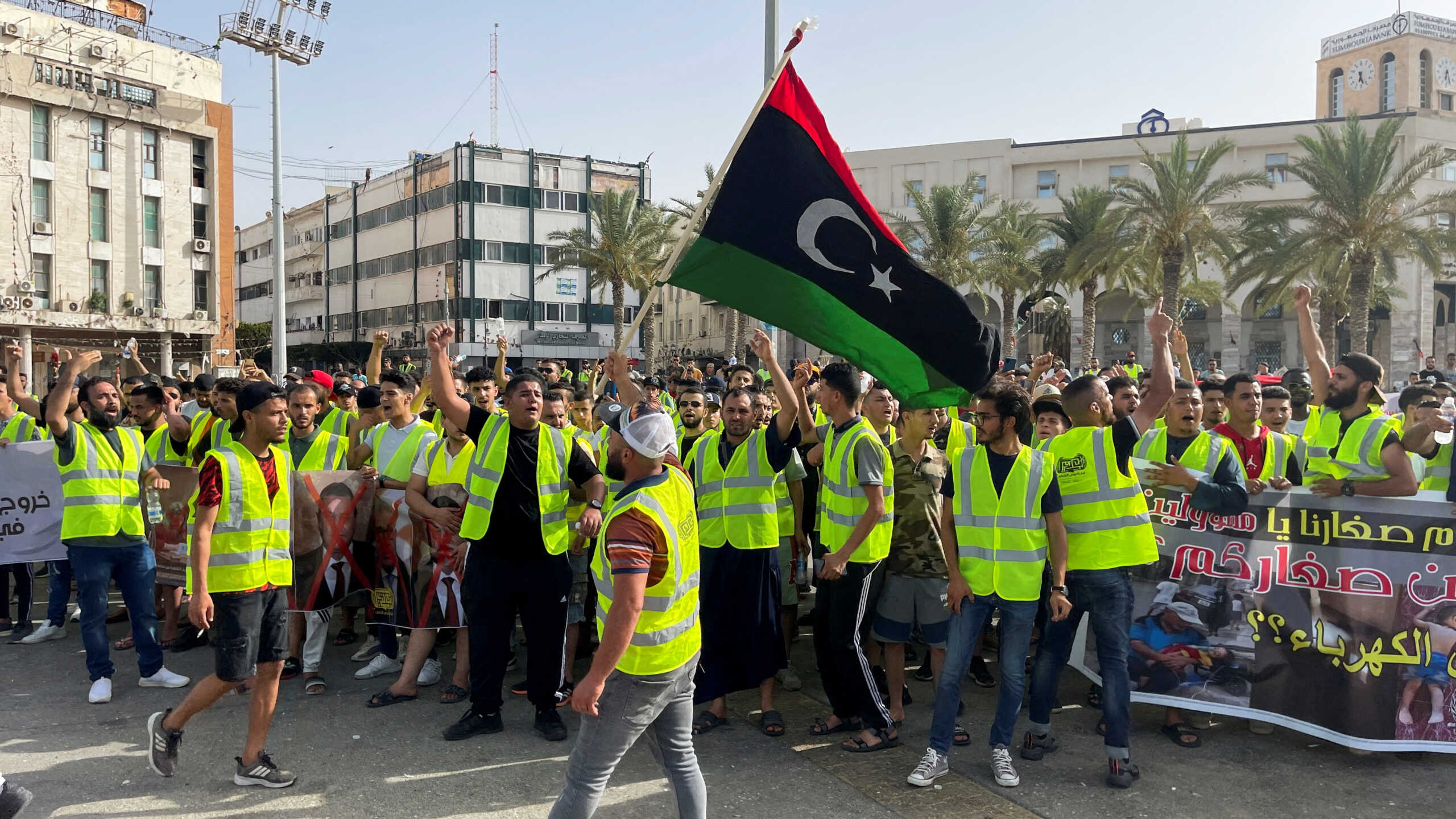 Λιβύη: Διαδηλωτές εισέβαλαν στο κοινοβούλιο