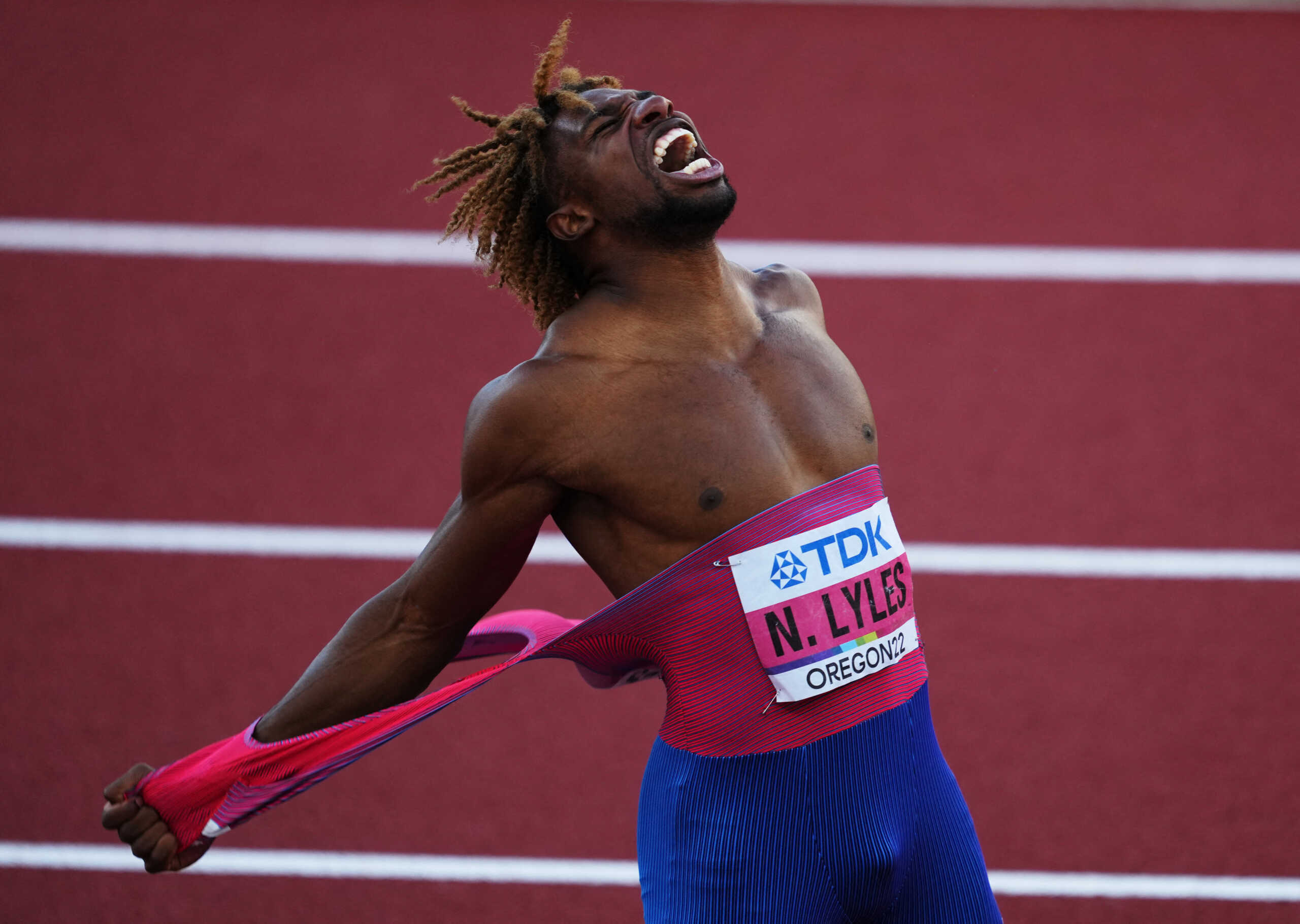 Athletics - World Athletics Championships - Men's 200 Metres - Final - Hayward Field, Eugene, Oregon, U.S. - July 21, 2022  Noah Lyles of the U.S. celebrates after winning the men's 200 metres final REUTERS