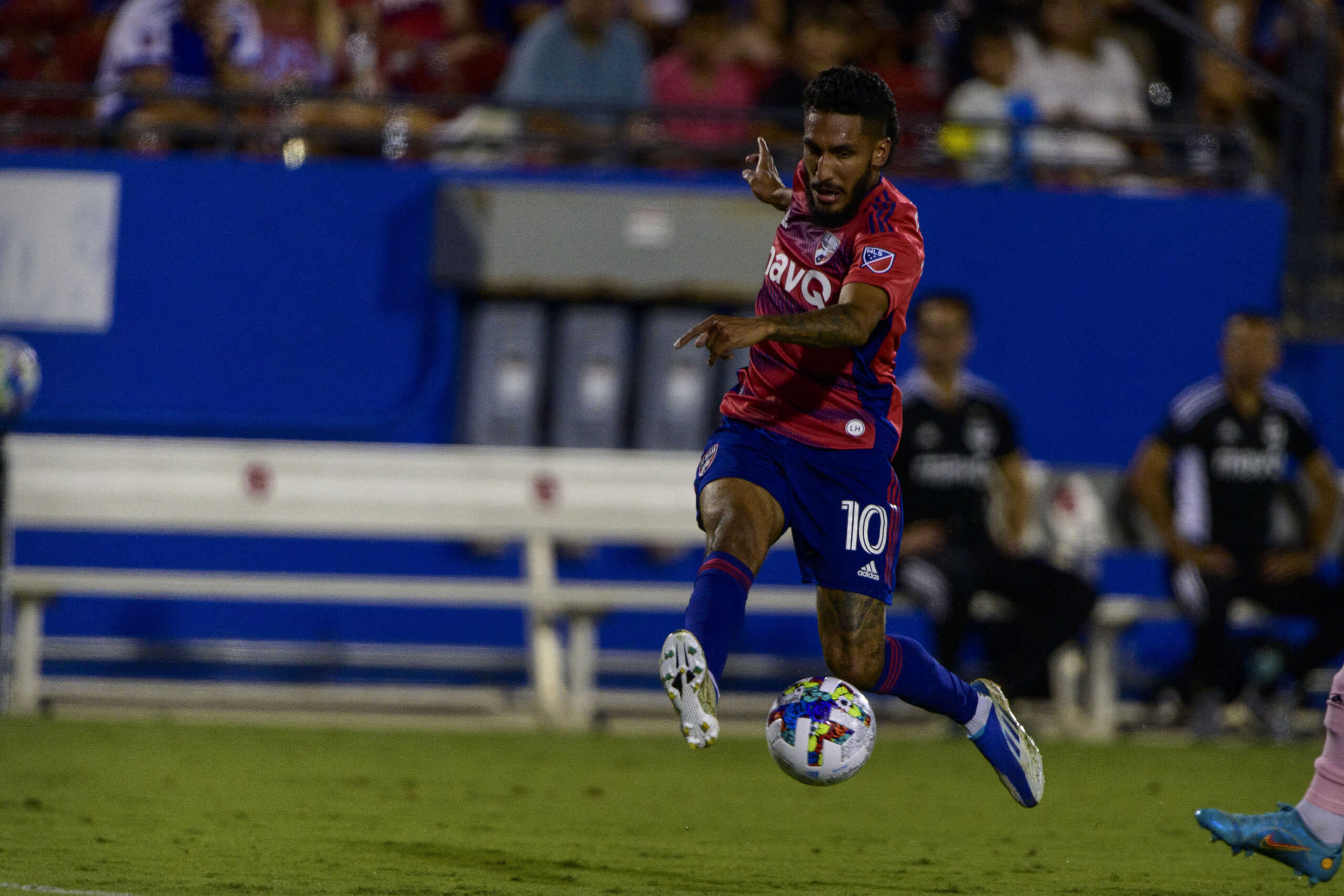 Jul 4, 2022; Frisco, Texas, USA; FC Dallas forward Jesus Ferreira (10) passes the ball during the second half against Inter Miami at Toyota Stadium. Mandatory Credit: Jerome Miron-USA TODAY Sports
